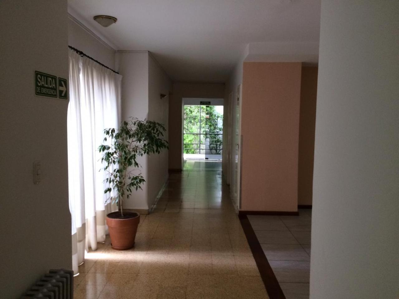 Hotel Pico Хенерал Пико Екстериор снимка