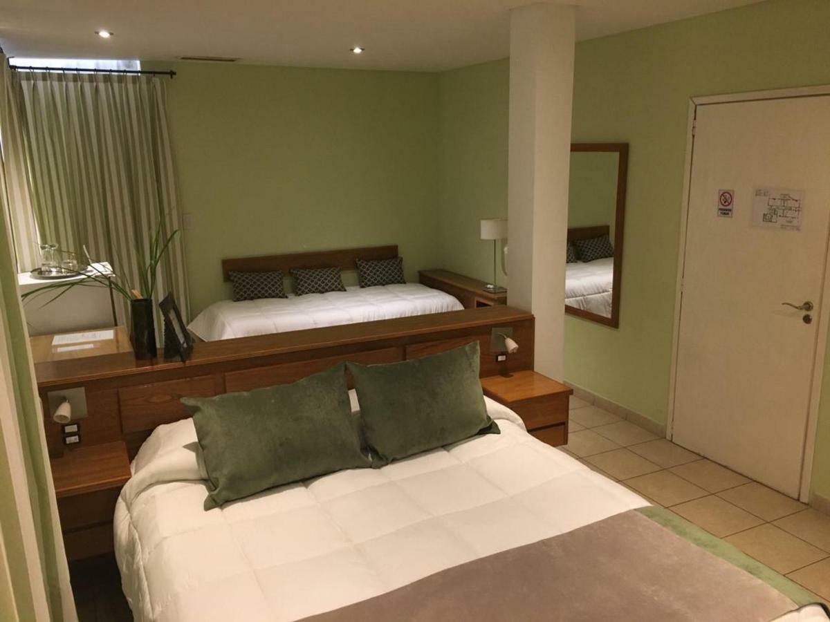 Hotel Pico Хенерал Пико Екстериор снимка