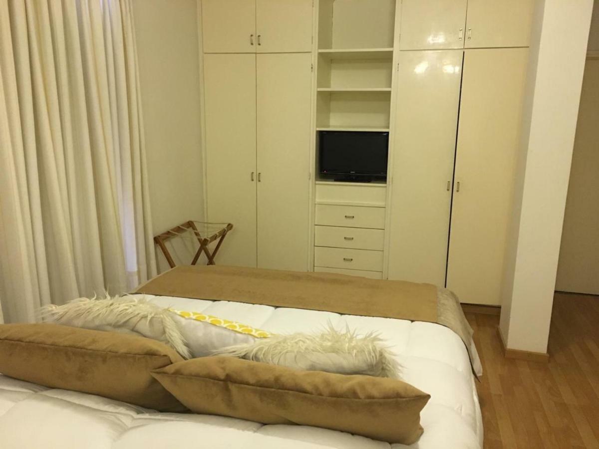 Hotel Pico Хенерал Пико Екстериор снимка
